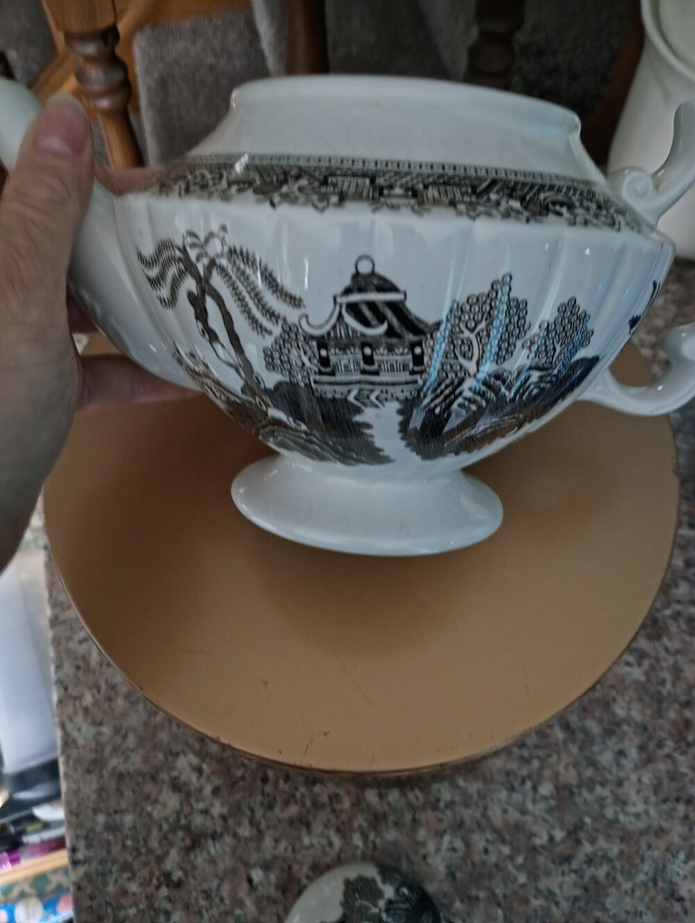 Vintage Ellgrave Marlboro Brown England Teapot - Picture 8 of 11